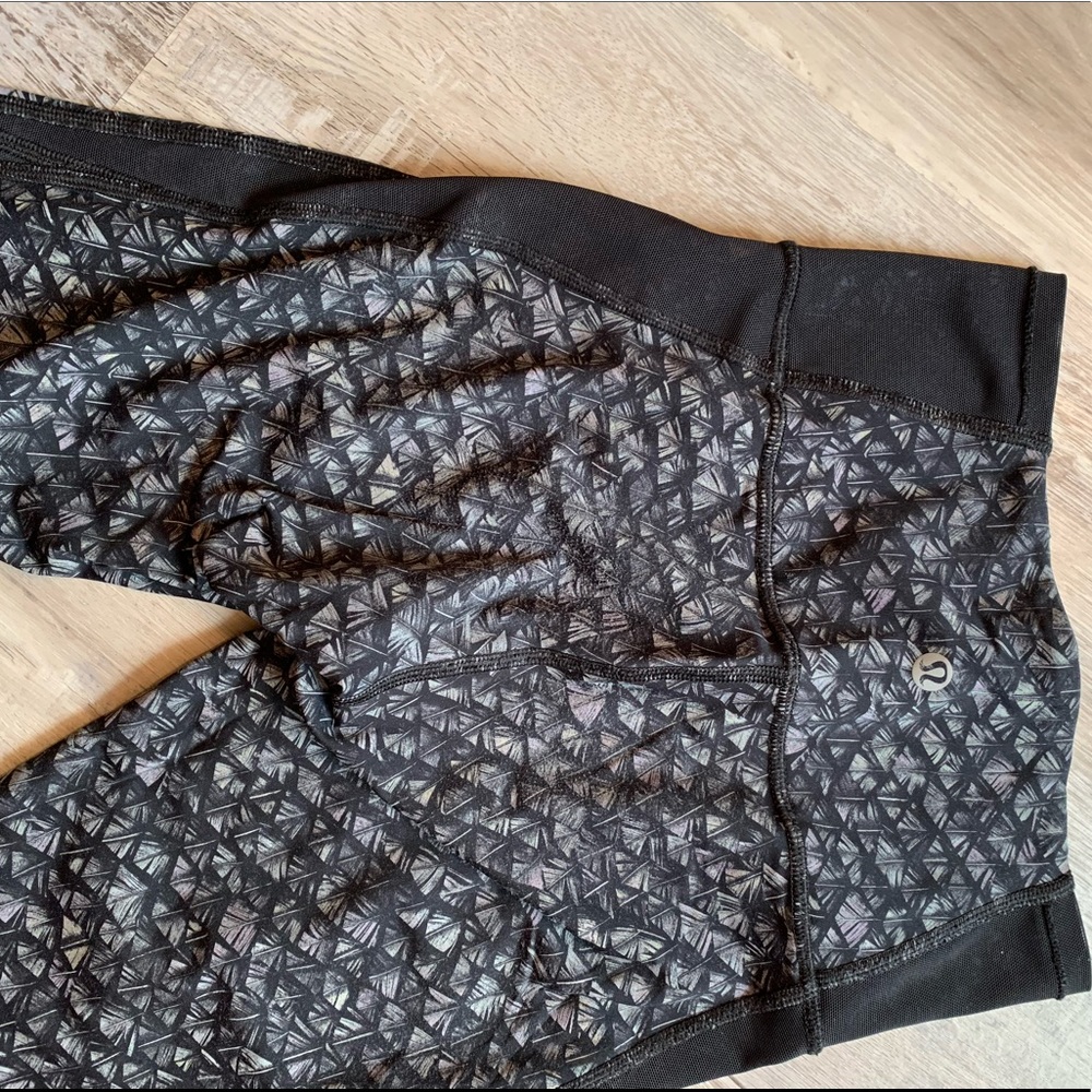 Lululemon Leggings 25” size 2